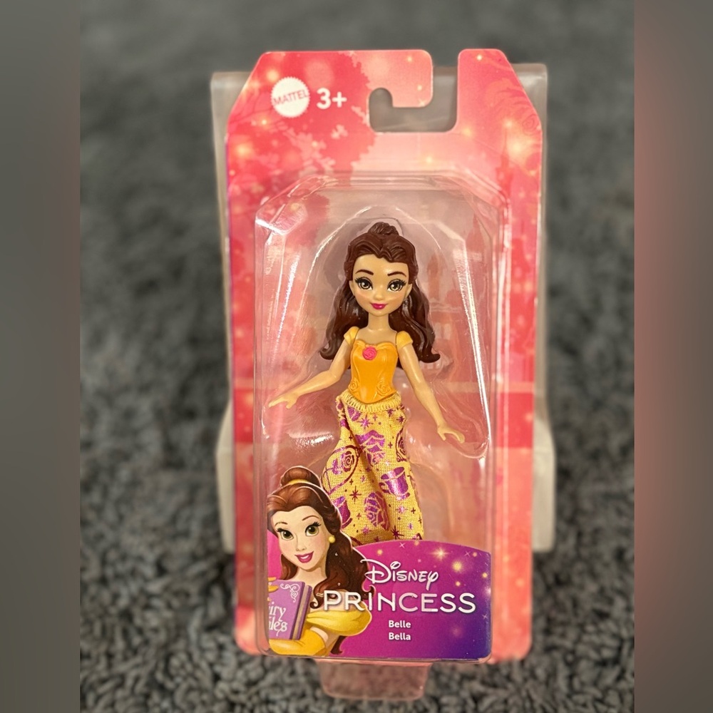 NWT Disney Princess doll figurine, Princess: Belle